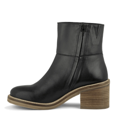 Green Comfort Barcelona low cut boot sort by Krone 1