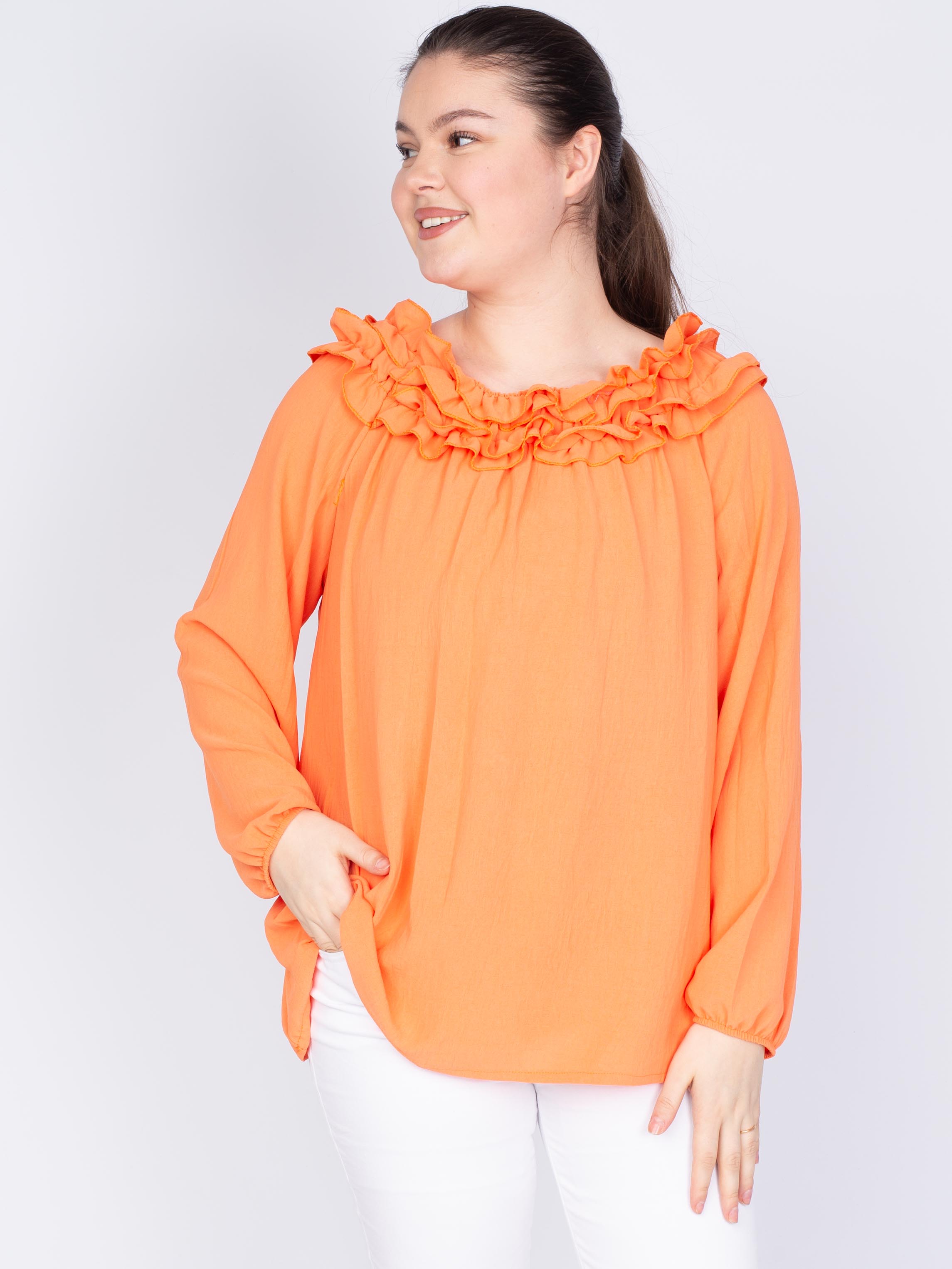 Bluse med flæsekant - Brystmål 130cm